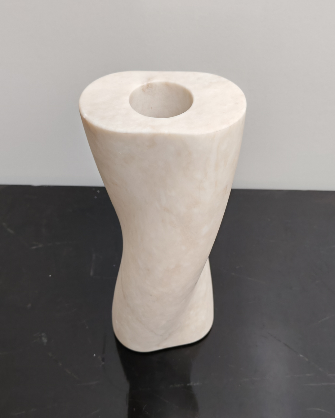 vie del marmo - VASE CROSS FINGERS / TALL 2