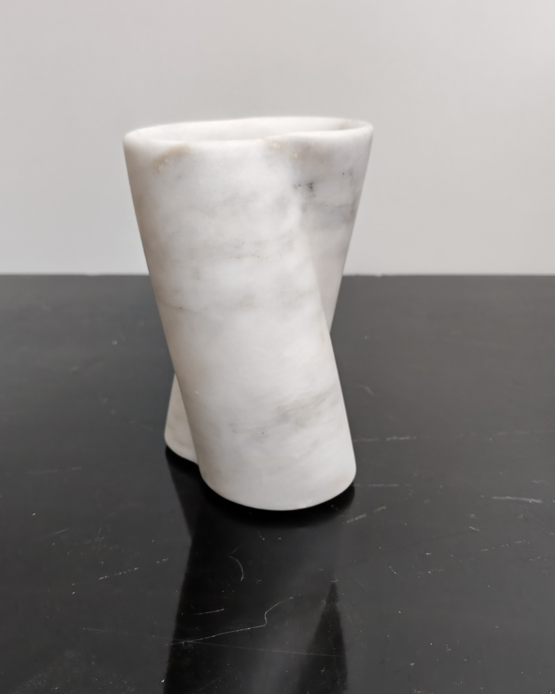 vie del marmo - VASE CROSS FINGERS / SMALL 2