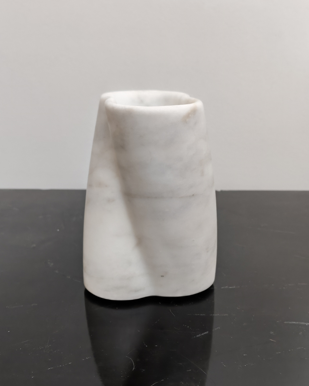 vie del marmo - VASE CROSS FINGERS / SMALL 2