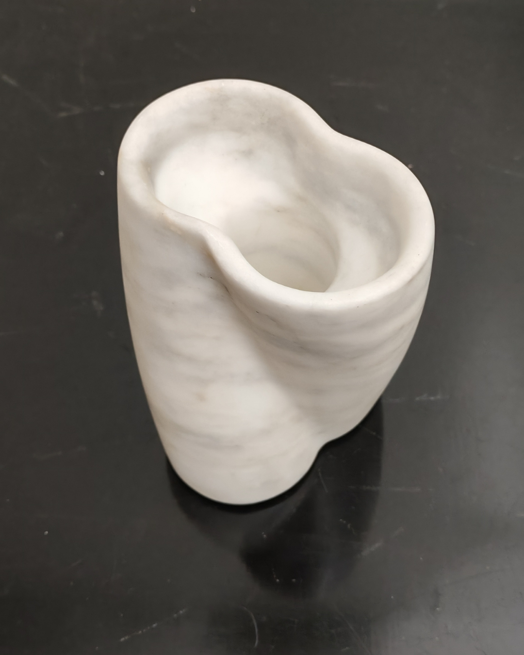 vie del marmo - VASE CROSS FINGERS / SMALL 2