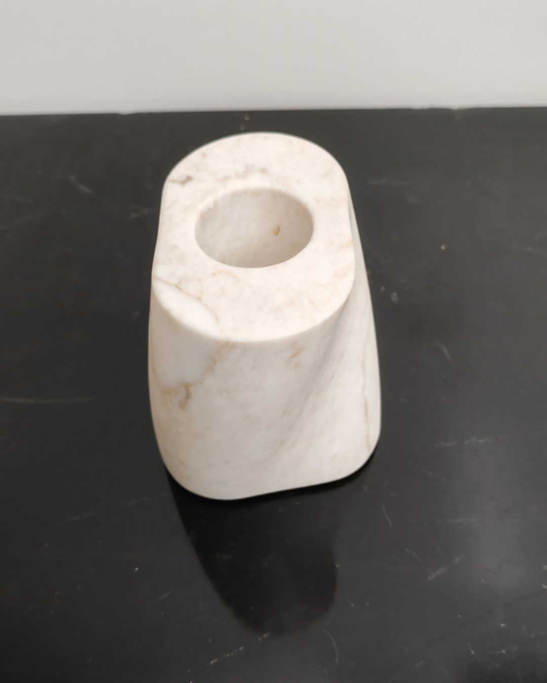 vie del marmo - VASE CROSS FINGERS / SMALL 1