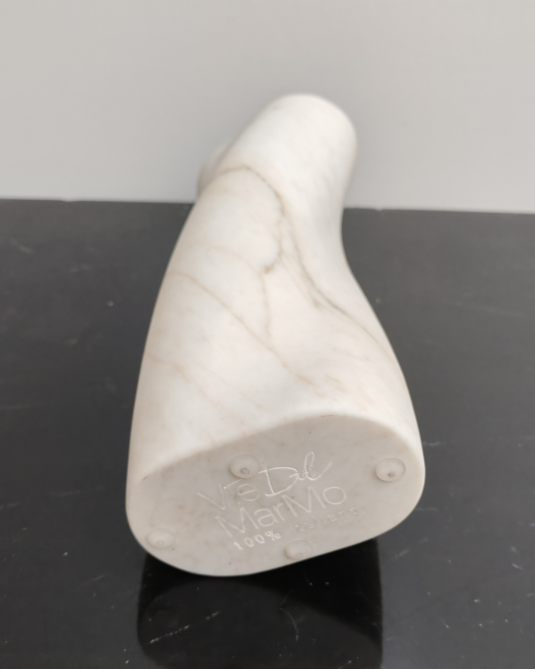 vie del marmo - VASE CROSS FINGERS / TALL 1